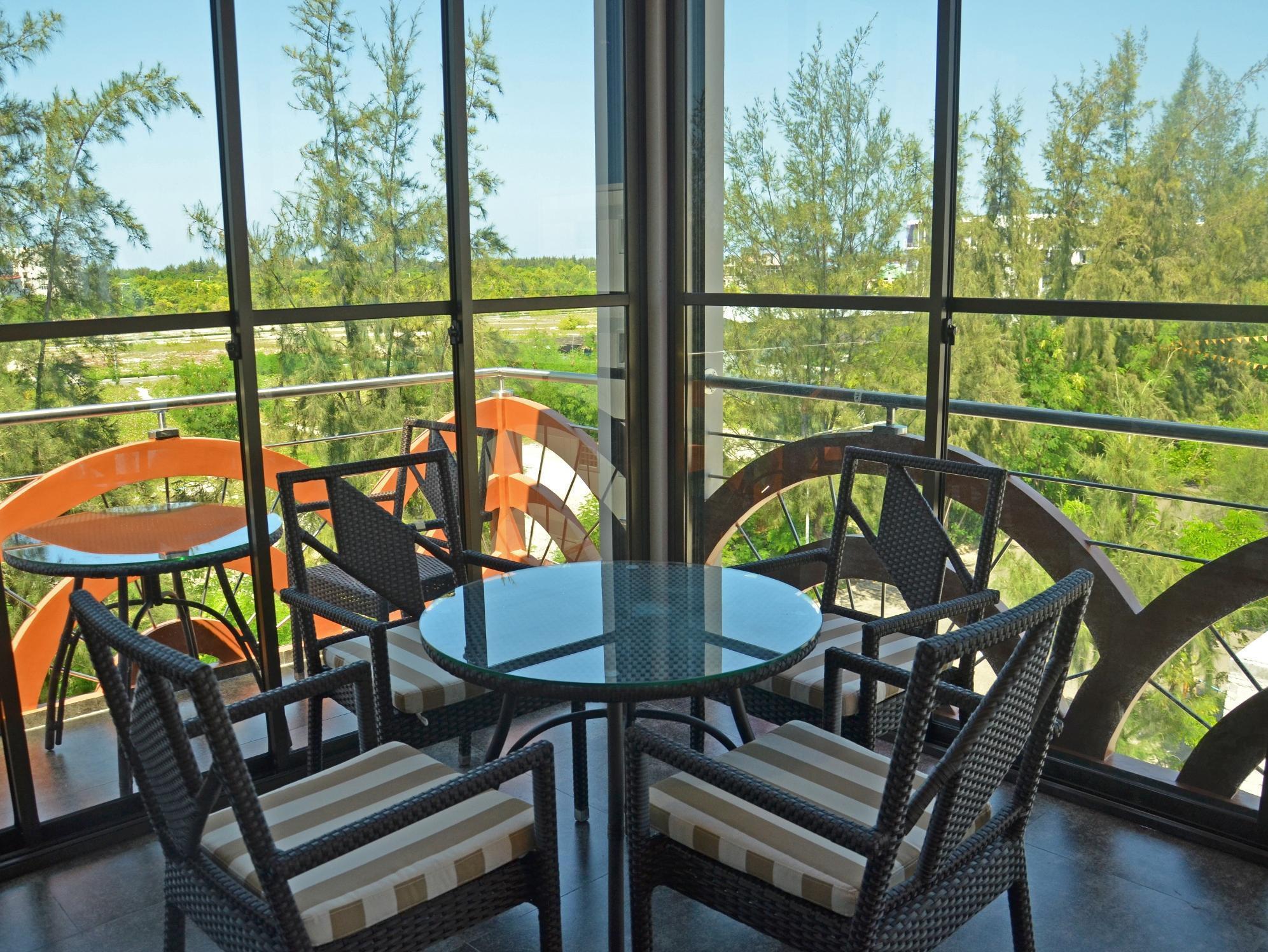 Newtown Inn Hulhumale Ngoại thất bức ảnh