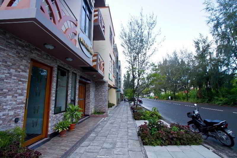 Newtown Inn Hulhumale Ngoại thất bức ảnh