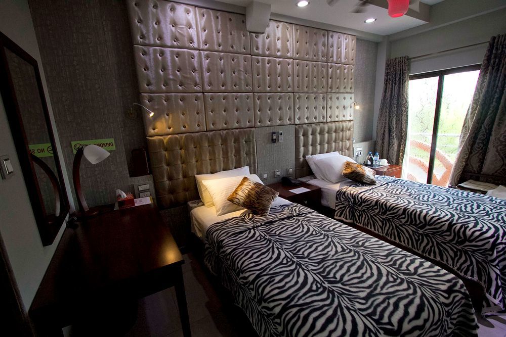 Newtown Inn Hulhumale Ngoại thất bức ảnh