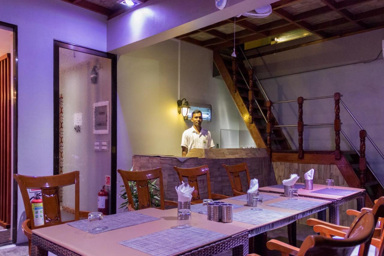 Newtown Inn Hulhumale Ngoại thất bức ảnh